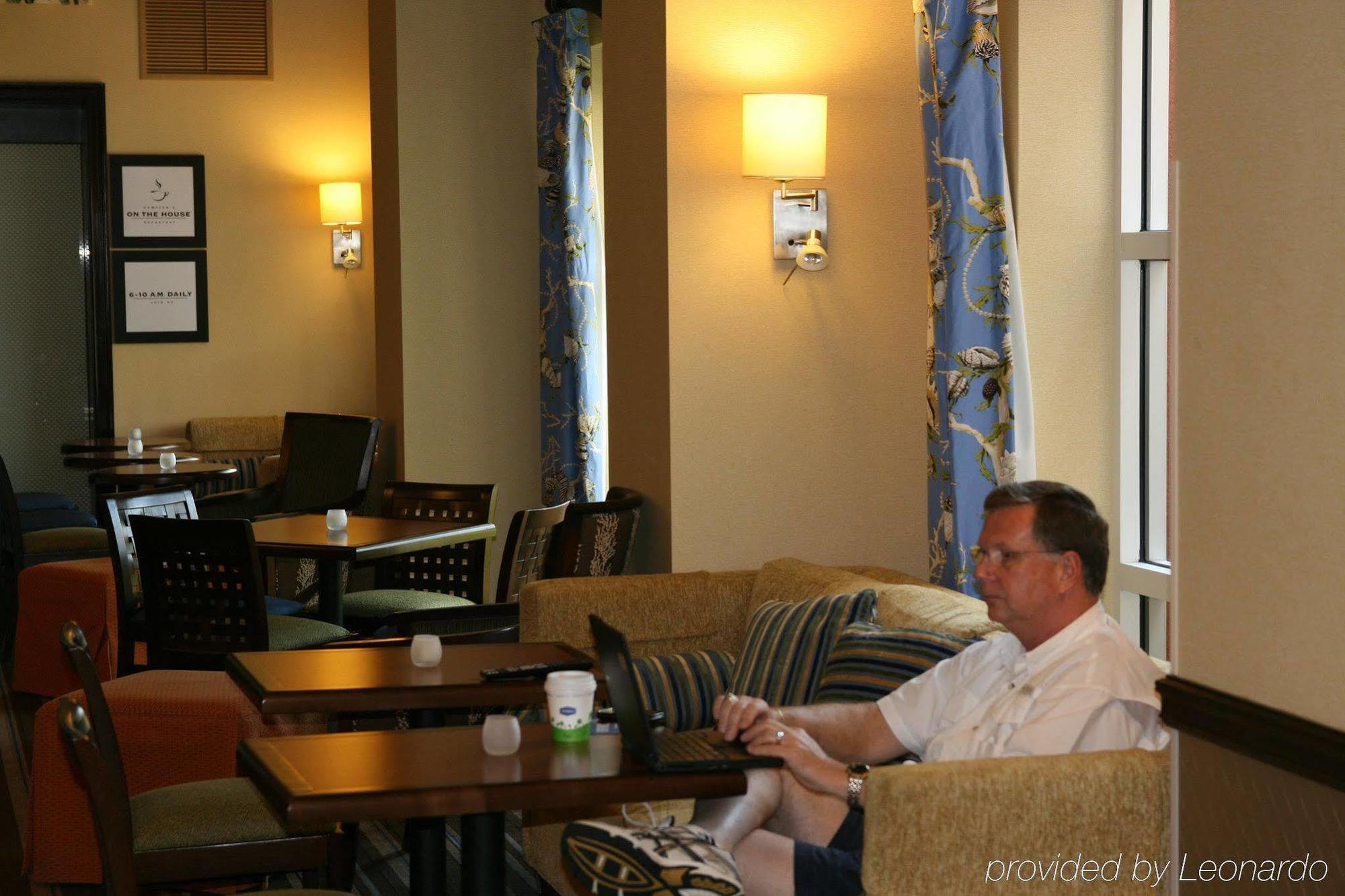 Hampton Inn & Suites Stuart-North Restaurant photo